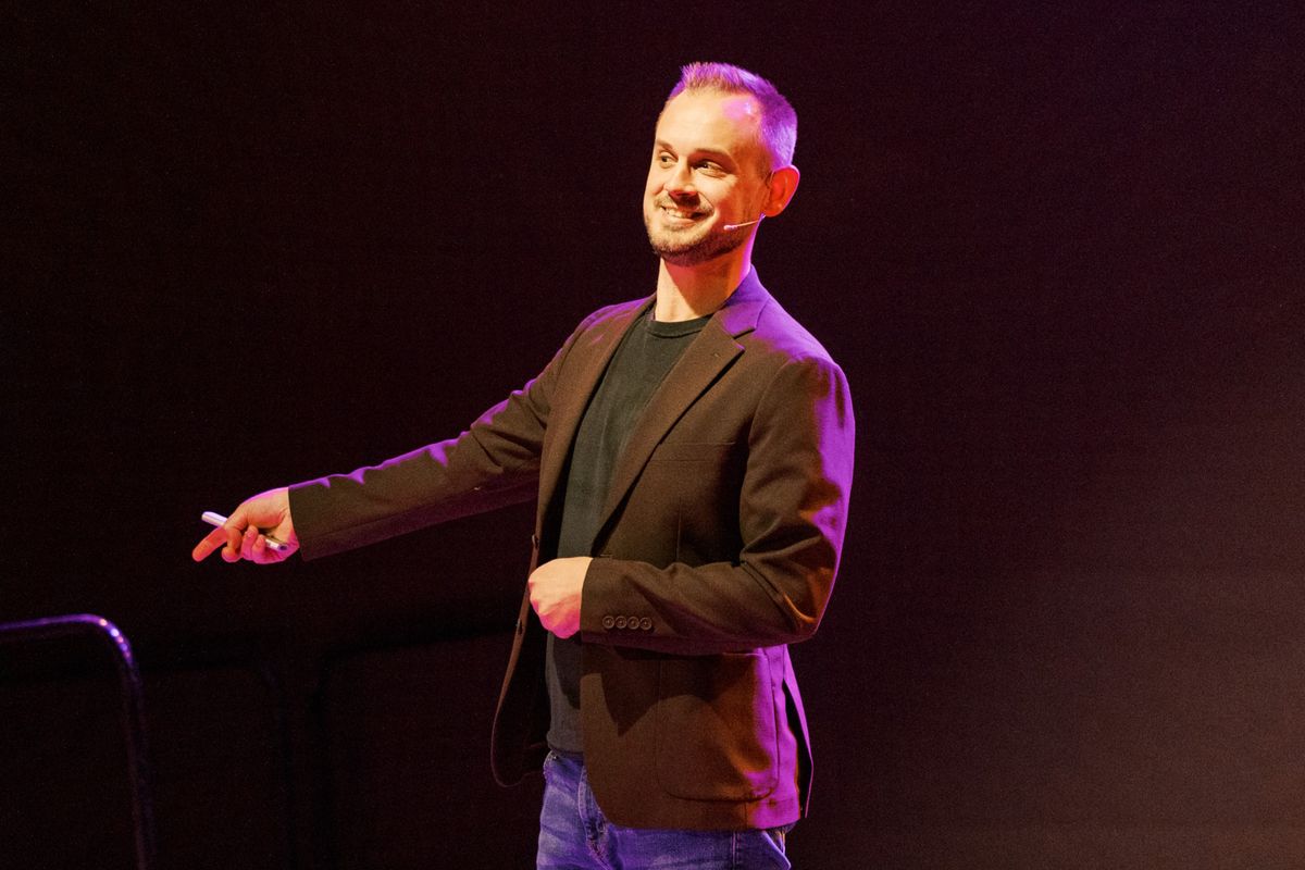 Luke Goetting on the TEDx stage